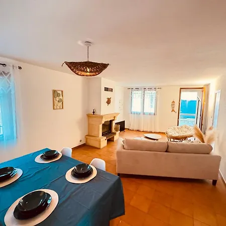 Holiday home Valras-loc Charmante Maison De Village Pres Du Canal Colombiers (Herault)